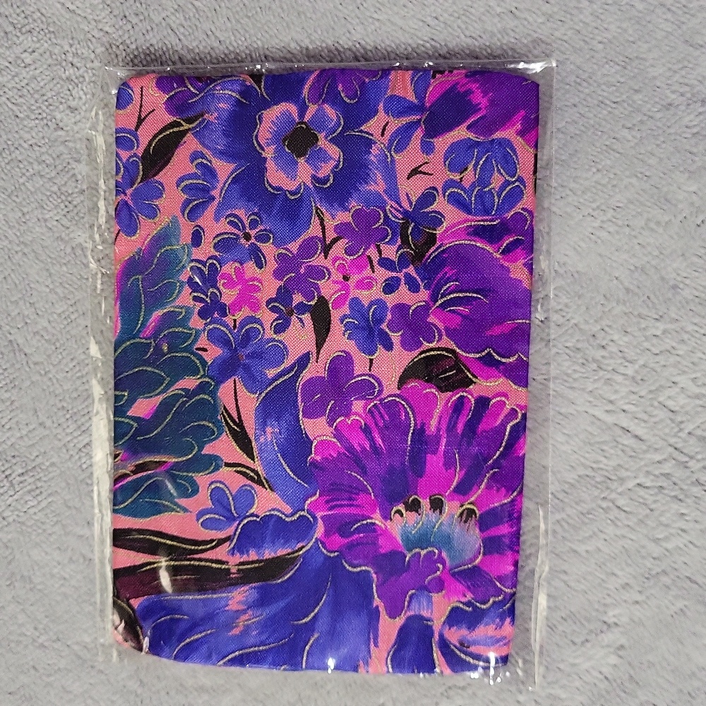 NIB Tissue Pack Holder - Picture 3 of 5